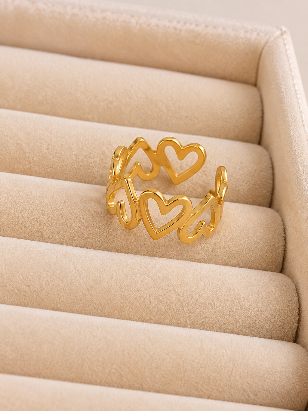 Golden Hearts Ring – Stainless Steel
