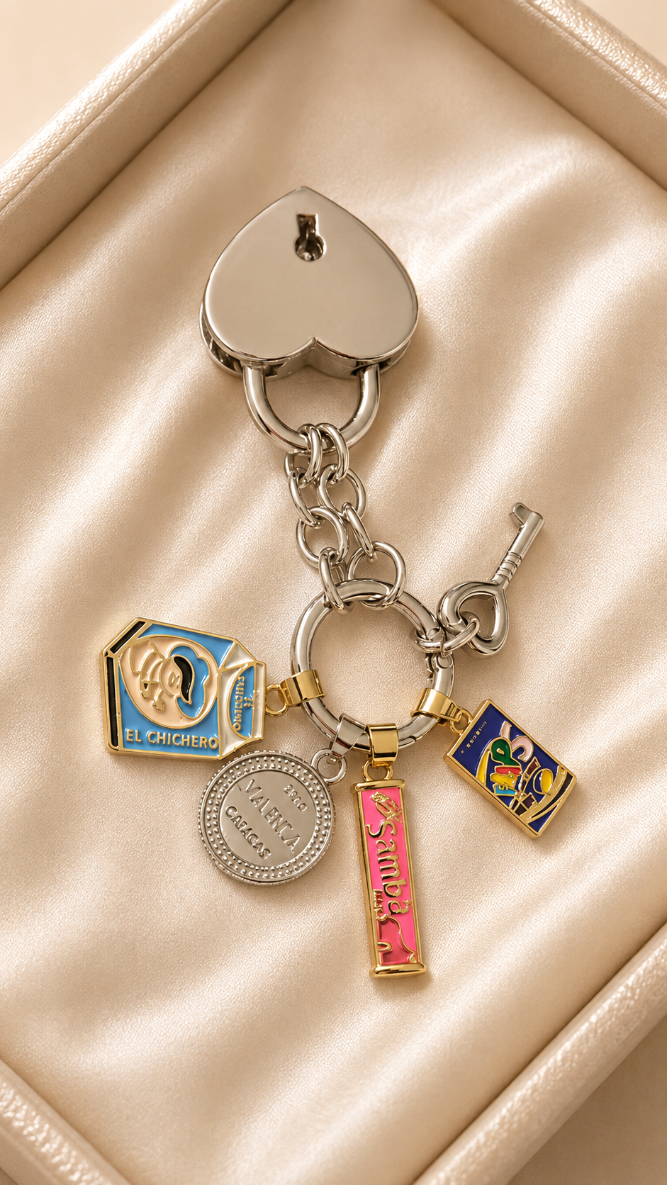 El Chichero Venezuelan Enamel Charm