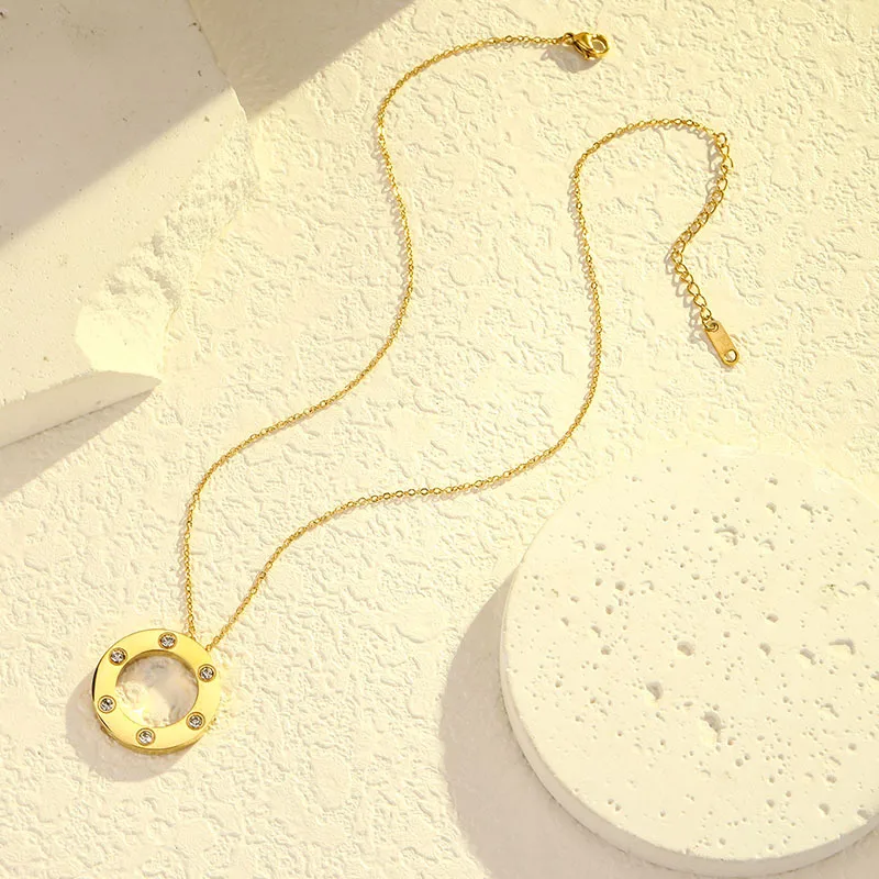 Eternal Circle Pendant Necklace