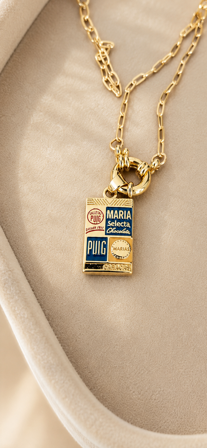 María Puig Biscuit Charm – Gold Nostalgia Pendant