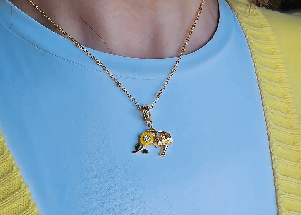 Sunflower Heart Pendant Necklace | 18K Gold Plated with Zircon
