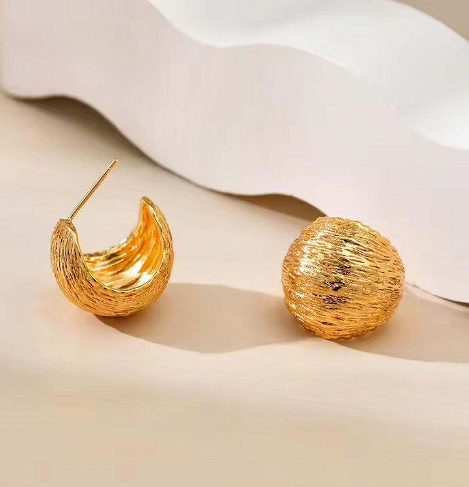 Chunky Textured Gold Hoop Earrings